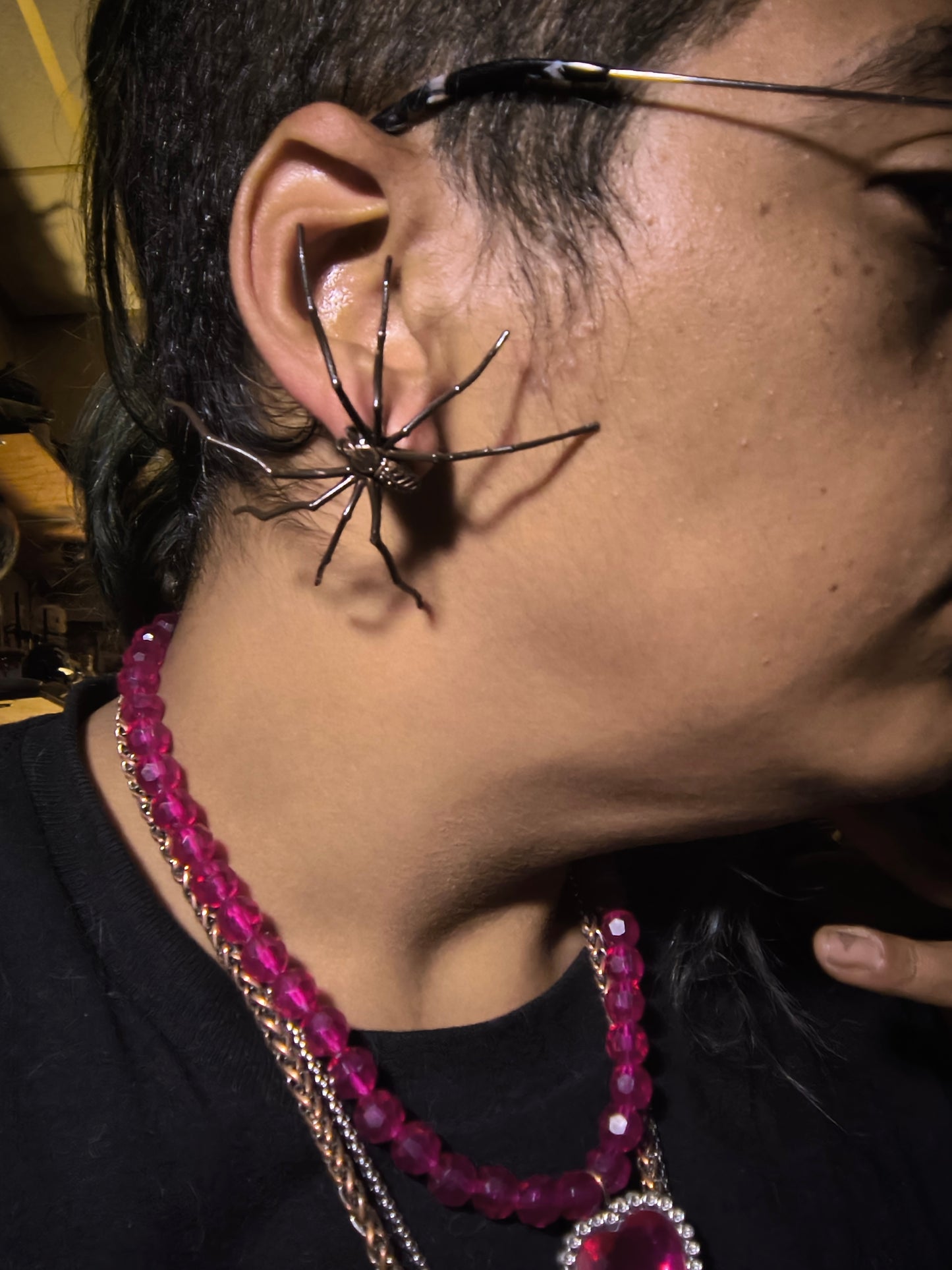 Realistic spider earring