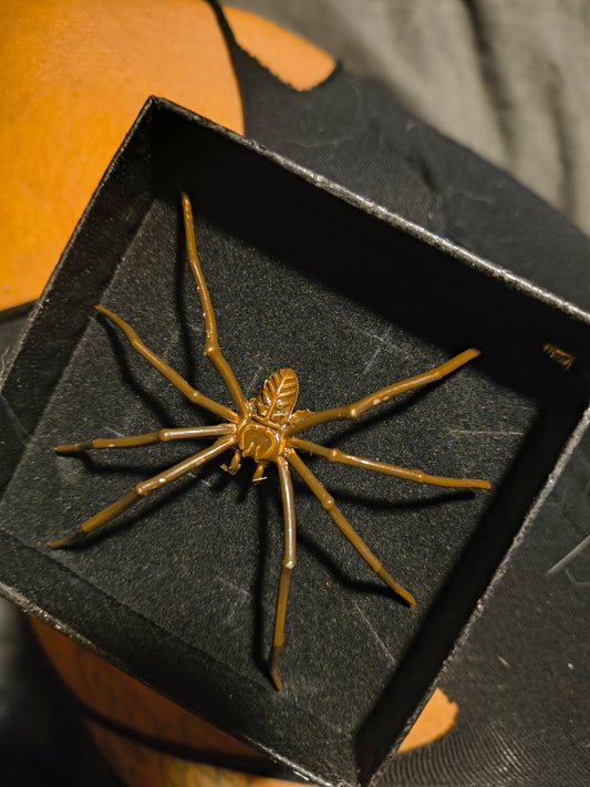 Realistic spider earring