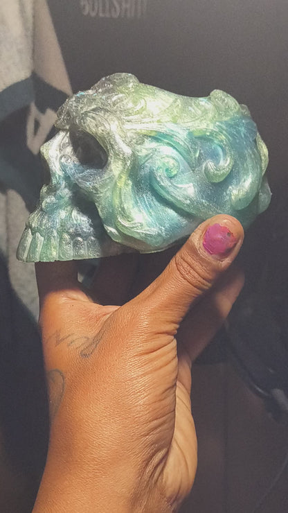 Resin skull holders