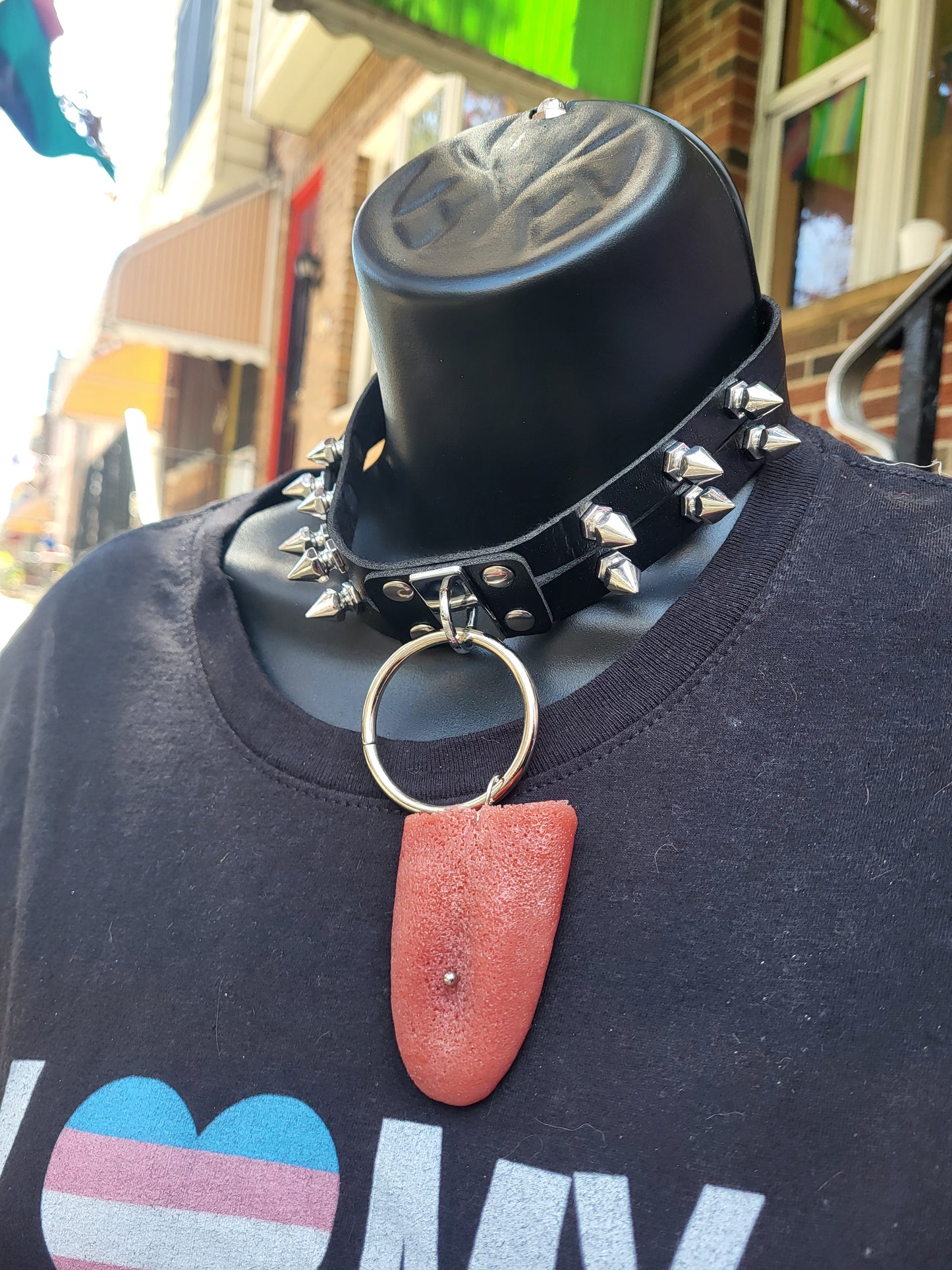 Tongue choker