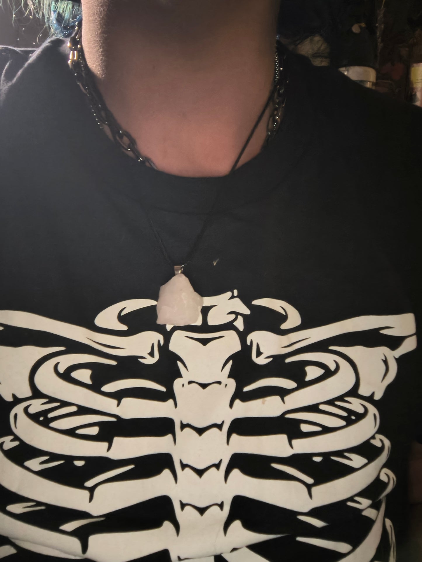 Raw quartz with cord chain